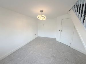 Lounge- click for photo gallery